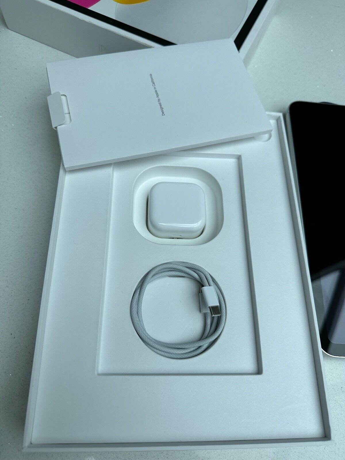 Image 3 of IPAD 32 gb